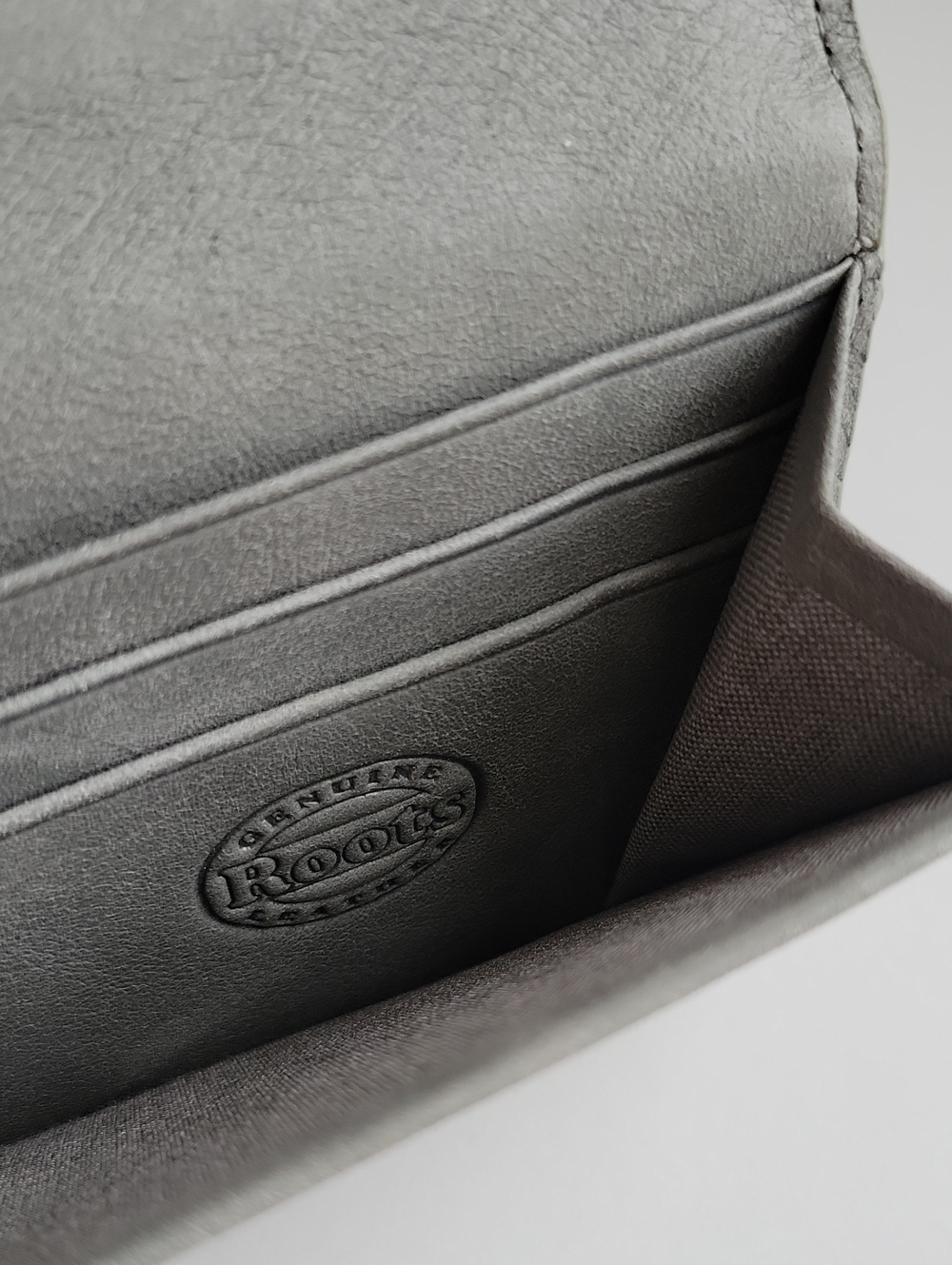 Roots Braided Leather Long Wallet - Gray - Picture 11 of 14